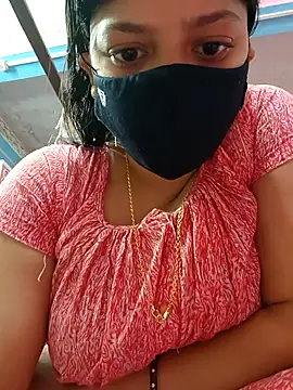 Snapshot of diyabannerjee chatting on 02-14-26, 02:19 diyabannerjee online show from 02-14-26, 02:19