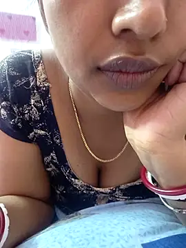 Hot-Tinaa online show from 03-24-26, 12:37