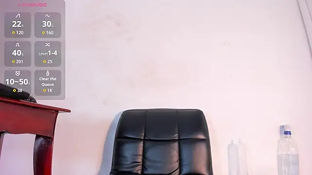 naughtylizeth  online show from 04-07-26, 08:42