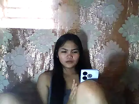 Snapshot of PinaySkinnyJust18 chatting on 03-12-26, 08:31 PinaySkinnyJust18 online show from 03-12-26, 08:31