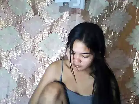 Snapshot of PinaySkinnyJust18 chatting on 03-12-26, 08:37 PinaySkinnyJust18 online show from 03-12-26, 08:37