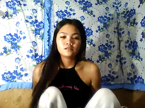 Snapshot of PinaySkinnyJust18 chatting on 04-02-26, 09:01 PinaySkinnyJust18 online show from 04-02-26, 09:01
