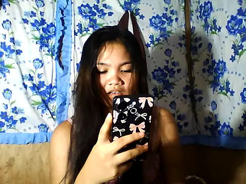 Snapshot of PinaySkinnyJust18 chatting on 04-12-26, 10:09 PinaySkinnyJust18 online show from 04-12-26, 10:09