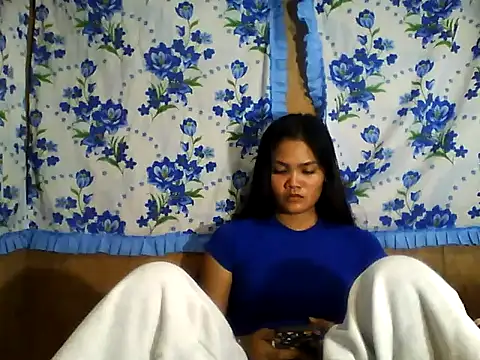 Snapshot of PinaySkinnyJust18 chatting on 04-16-26, 10:16 PinaySkinnyJust18 online show from 04-16-26, 10:16