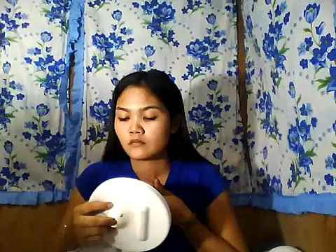 Snapshot of PinaySkinnyJust18 chatting on 04-16-26, 10:01 PinaySkinnyJust18 online show from 04-16-26, 10:01