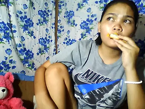 PinaySkinnyJust18 online show from 06-21-26, 09:56
