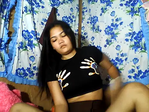 PinaySkinnyJust18 online show from 06-22-26, 09:34