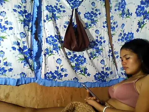 PinaySkinnyJust18 online show from 06-23-26, 09:40