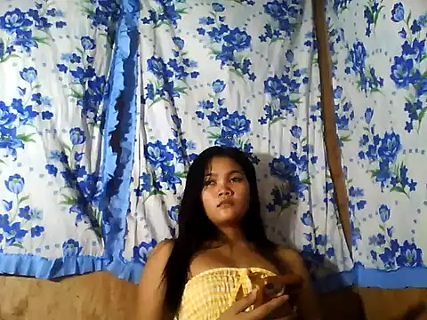 Snapshot of PinaySkinnyJust18 chatting on 07-04-26, 10:16 PinaySkinnyJust18 online show from 07-04-26, 10:16