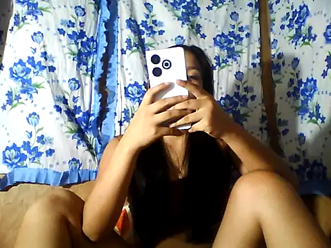 Snapshot of PinaySkinnyJust18 chatting on 07-09-26, 10:19 PinaySkinnyJust18 online show from 07-09-26, 10:19