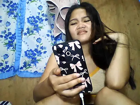 Snapshot of PinaySkinnyJust18 chatting on 07-15-26, 10:48 PinaySkinnyJust18 online show from 07-15-26, 10:48