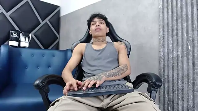 Dogan Renzo0 online show from 02-07-26, 08:01