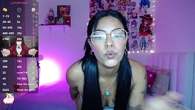 Danna Soffia online show from 03-29-26, 03:06