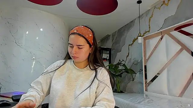 Qetsyah tf online show from 02-02-26, 01:32