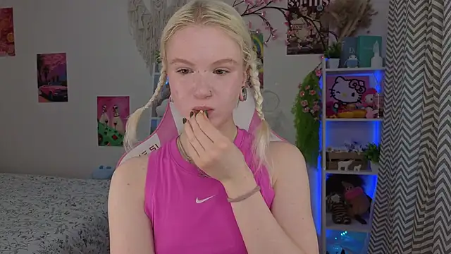 Mia WaterFall online show from 05-11-26, 03:12