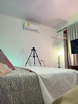 KathiaJenner online show from 03-06-26, 11:39