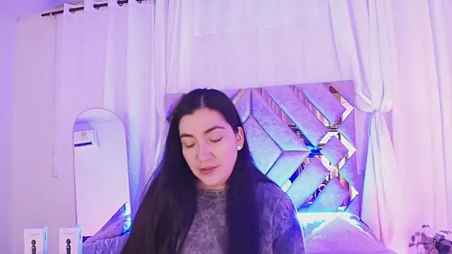 KathiaJenner online show from 06-18-26, 11:14