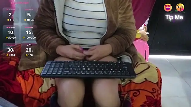 Snapshot of xxxMilexxx chatting on 02-24-26, 12:36 xxxMilexxx online show from 02-24-26, 12:36