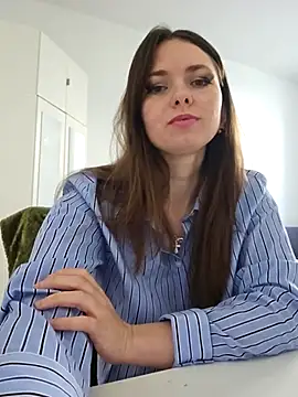 HotRoxyy online show from 01-19-26, 10:30