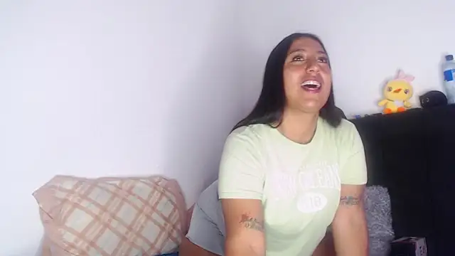 Snapshot of agathaklein chatting on 02-26-26, 01:54 agathaklein online show from 02-26-26, 01:54