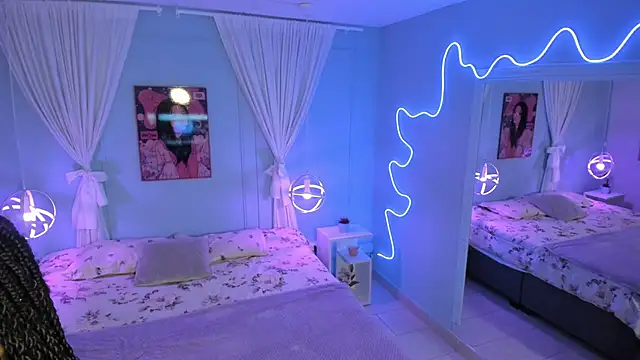 naomi campell online show from 03-10-26, 07:19