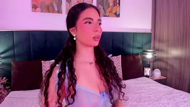 Snapshot of IrinaBlanc chatting on 03-23-26, 01:09 IrinaBlanc online show from 03-23-26, 01:09