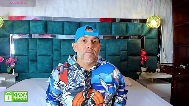 Snapshot of ViceSweet chatting on 02-21-26, 06:03 ViceSweet online show from 02-21-26, 06:03