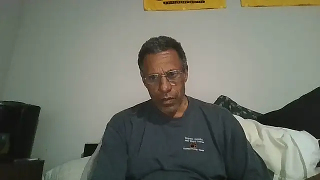 swimmer2496 online show from 05-14-26, 02:29