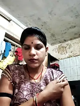 Radha hot online show from 07-10-26, 12:52
