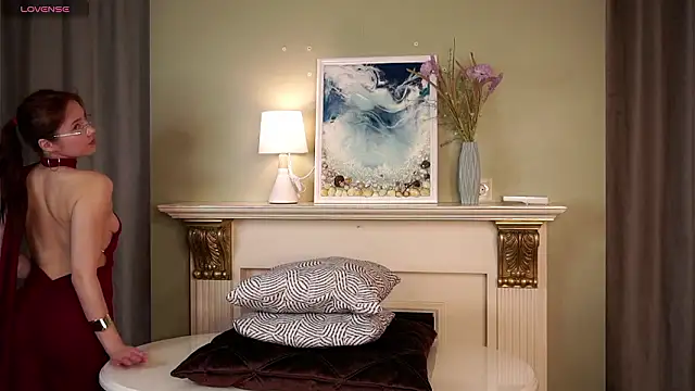 Snapshot of TenaTretina chatting on 03-25-26, 12:11 TenaTretina online show from 03-25-26, 12:11