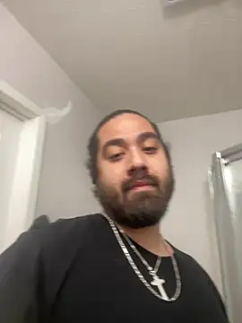 Snapshot of latinflarovs chatting on 02-10-26, 06:28 latinflarovs online show from 02-10-26, 06:28