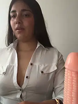 Snapshot of A-uroora chatting on 02-22-26, 11:03 A-uroora online show from 02-22-26, 11:03