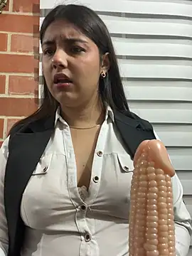 Snapshot of A-uroora chatting on 03-21-26, 10:42 A-uroora online show from 03-21-26, 10:42