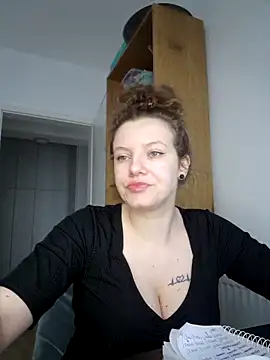 LadyAmora online show from 02-09-26, 06:17