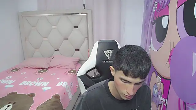 Akyra latinn online show from 01-17-26, 04:11