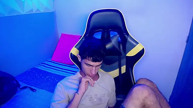 Akyra latinn online show from 02-21-26, 04:30