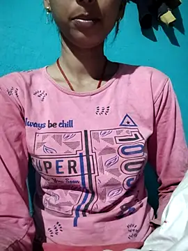 Snapshot of Juli_cut chatting on 02-11-26, 04:12 Juli cut online show from 02-11-26, 04:12