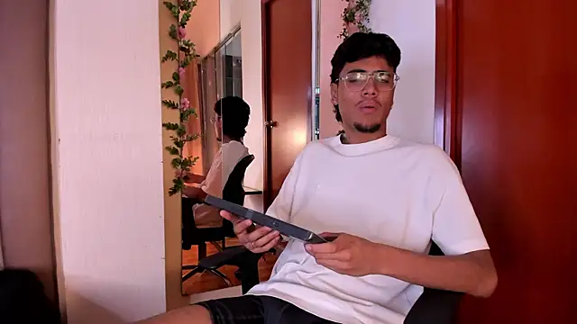 alexandro castillo online show from 02-04-26, 12:44