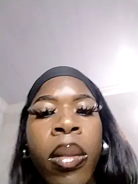 Snapshot of Chocolate_Queenxx03 chatting on 07-08-26, 12:59 Chocolate Queenxx03 online show from 07-08-26, 12:59