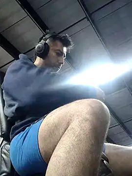 Snapshot of michell_veryhot chatting on 02-14-26, 01:13 michell veryhot online show from 02-14-26, 01:13