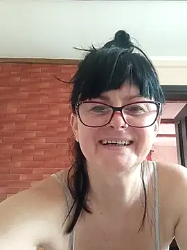 Snapshot of AliceSwan57 chatting on 06-08-26, 05:52 AliceSwan57 online show from 06-08-26, 05:52