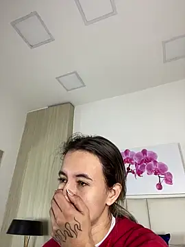 JuliaColemann online show from 06-07-26, 12:09