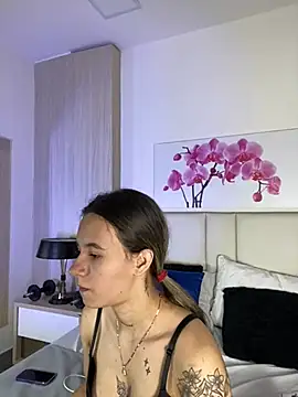 JuliaColemann online show from 06-28-26, 11:49