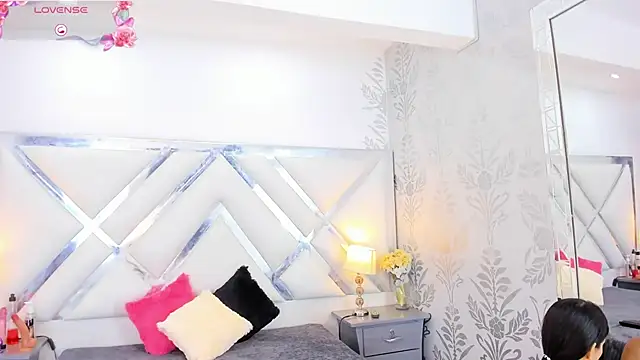 tifanibrown online show from 03-24-26, 01:16