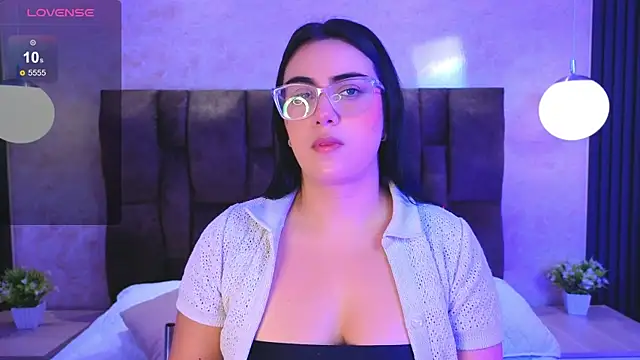 vicky grey online show from 06-17-26, 12:29