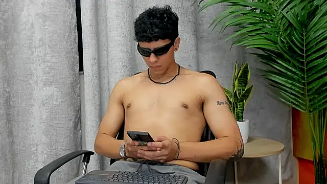 Tobias Vega online show from 05-05-26, 06:54