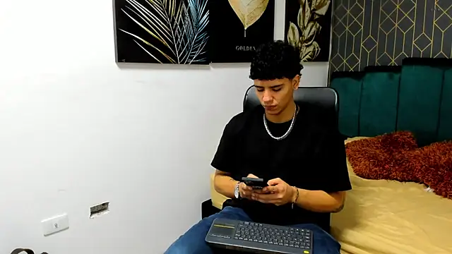 Tobias Vega online show from 05-20-26, 11:49