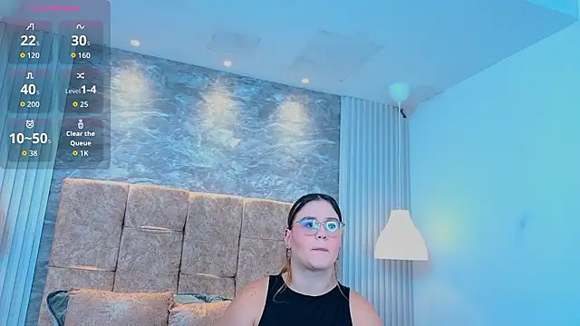 zoe hugeboobs online show from 03-15-26, 11:49