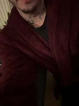 Snapshot of InkedGuy1 chatting on 02-11-26, 08:47 InkedGuy1 online show from 02-11-26, 08:47