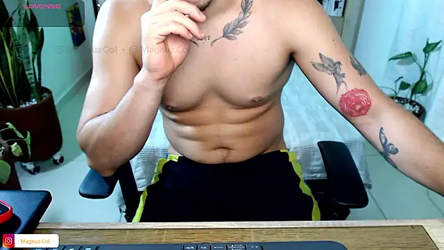 Magnuz Col online show from 02-16-26, 04:52